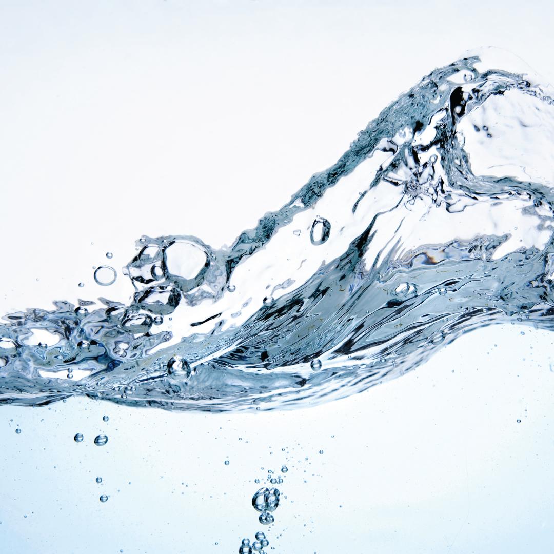 Photo of water splashing